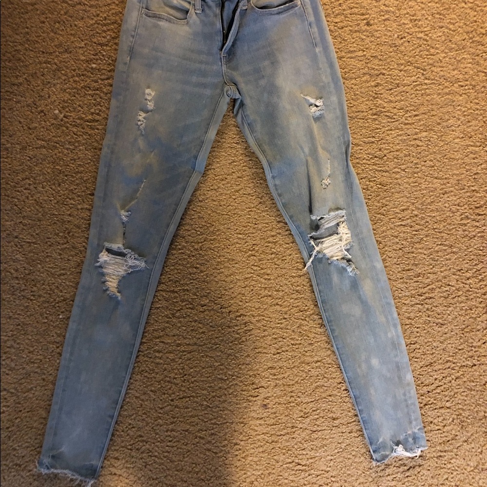 American Eagle light wash jeans
